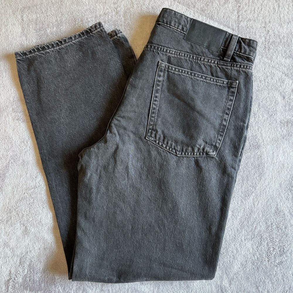 Zara Men's Straight Jeans in Charcoal Gray